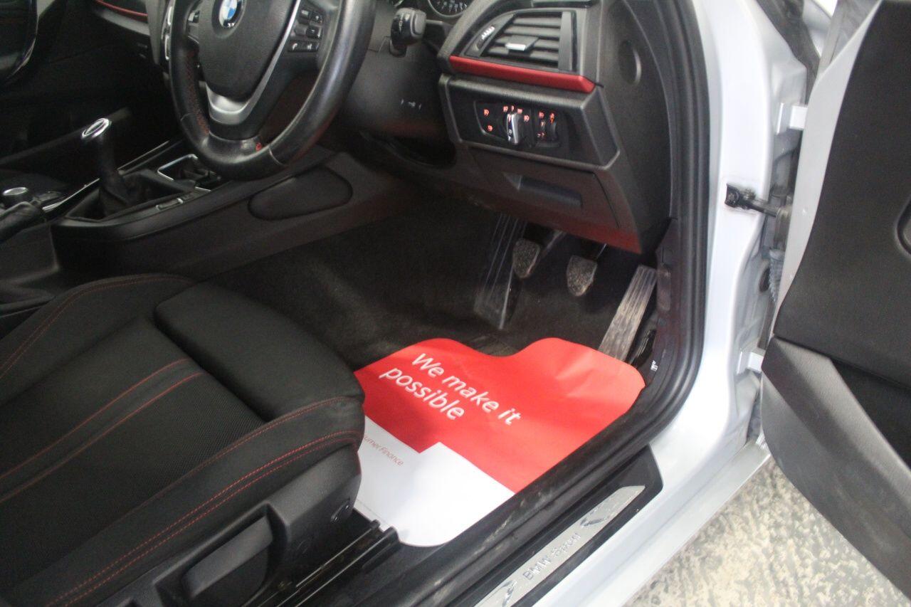 BMW 1 Series view 48