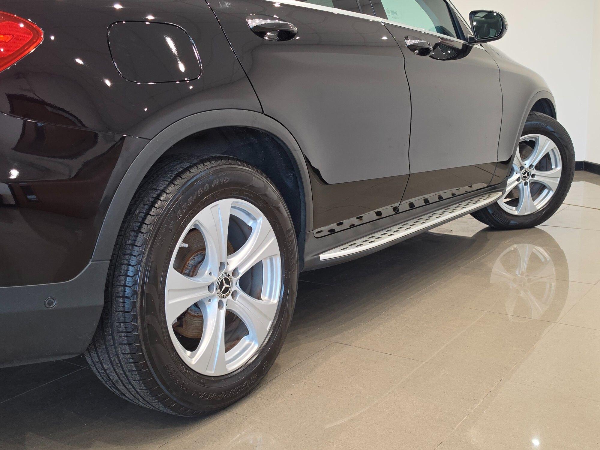Mercedes-Benz GLC view 60