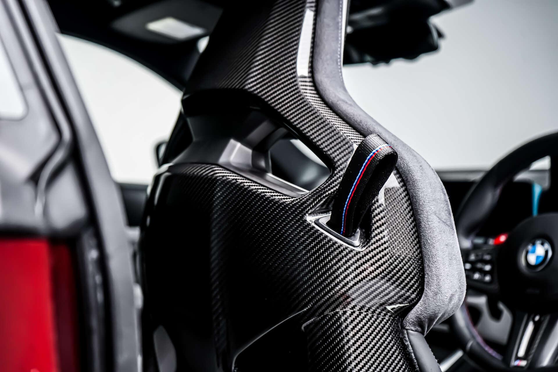 BMW M4 view 3