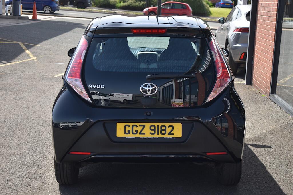 Toyota Aygo view 8