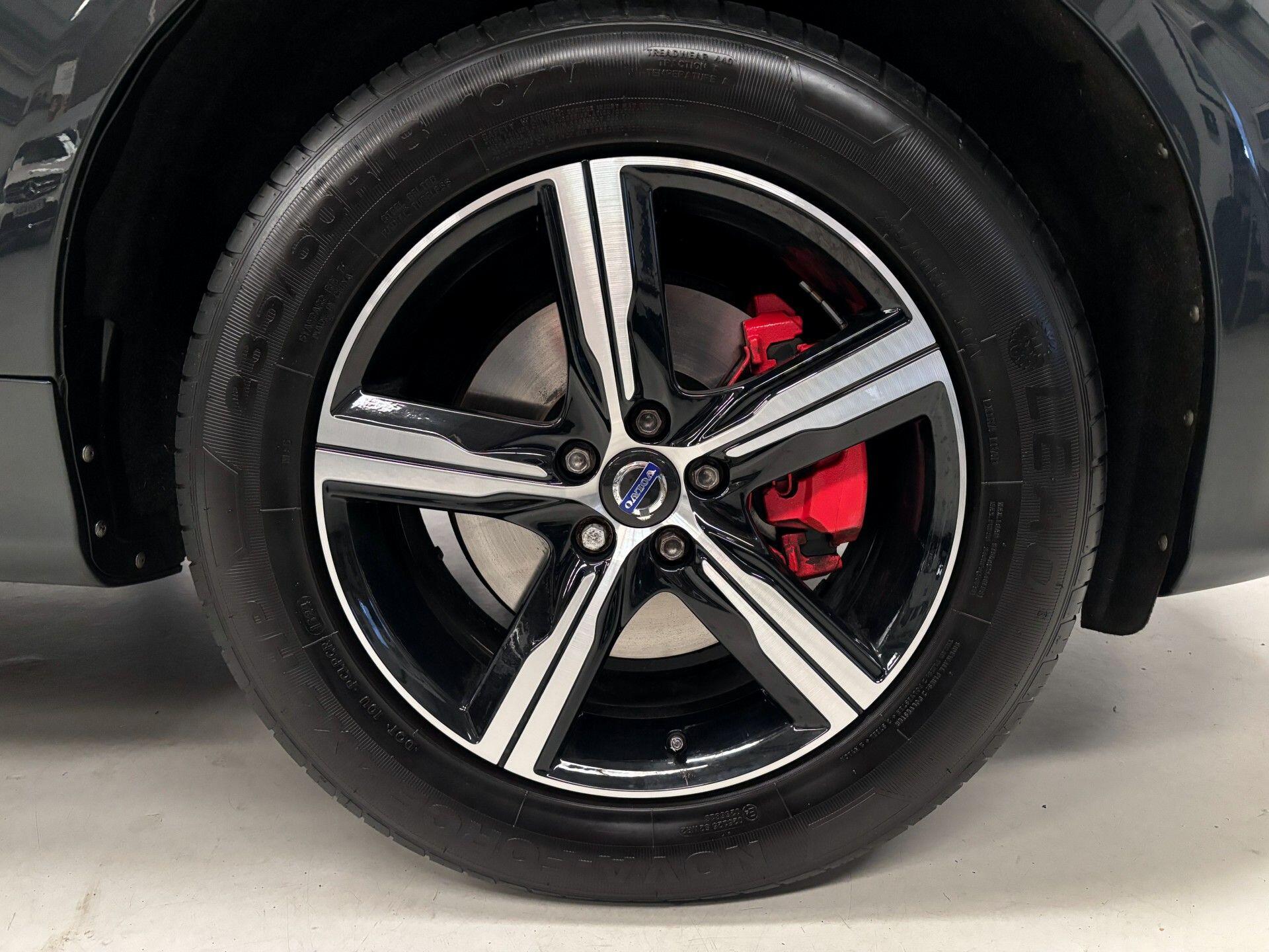 Volvo XC60 view 42