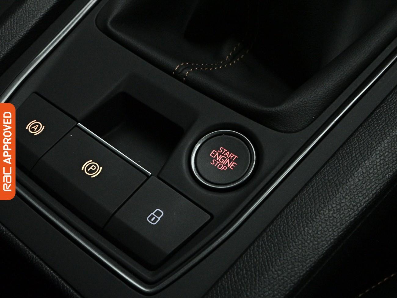 Cupra Leon view 17