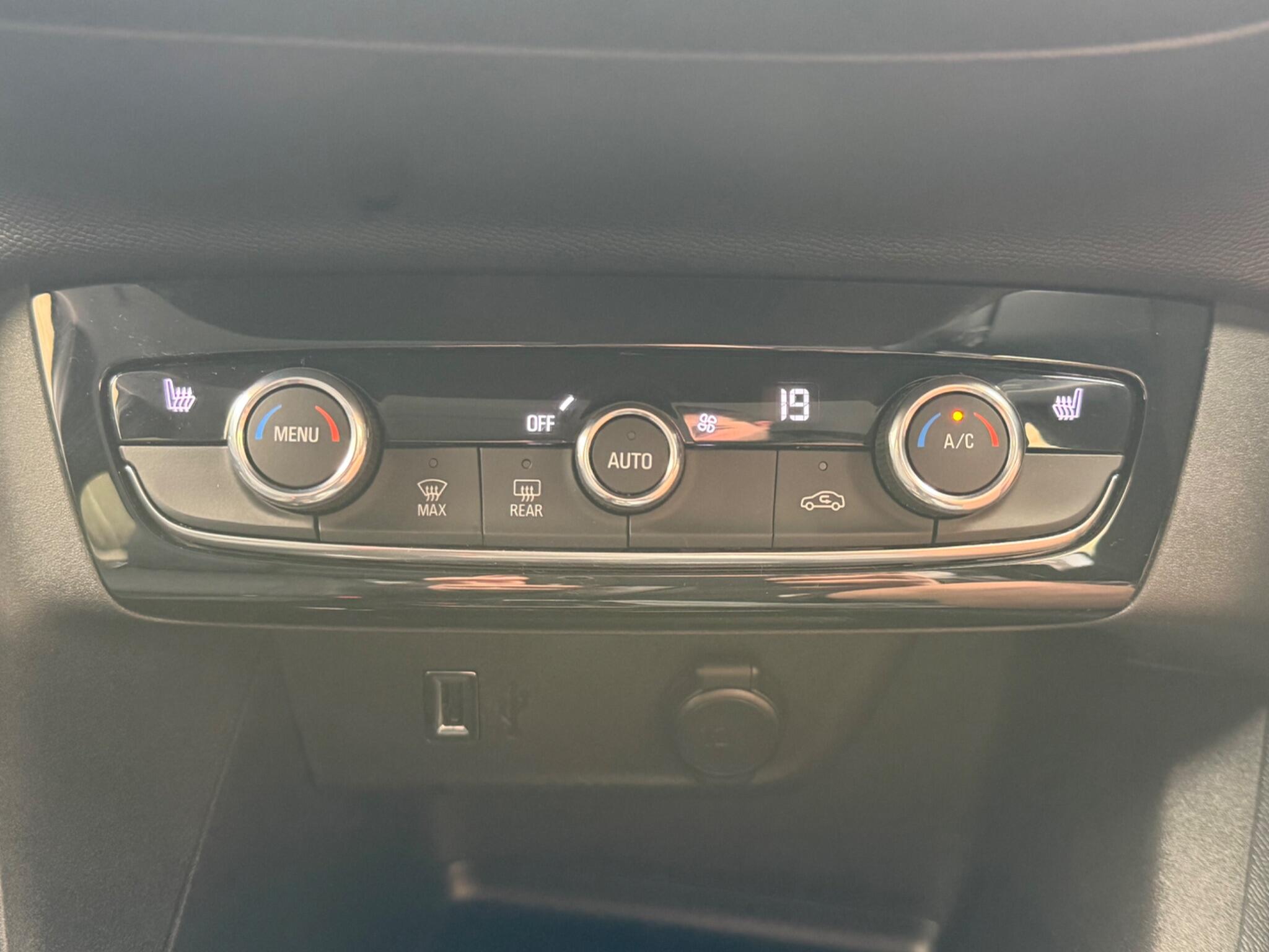 Vauxhall Corsa Electric view 28
