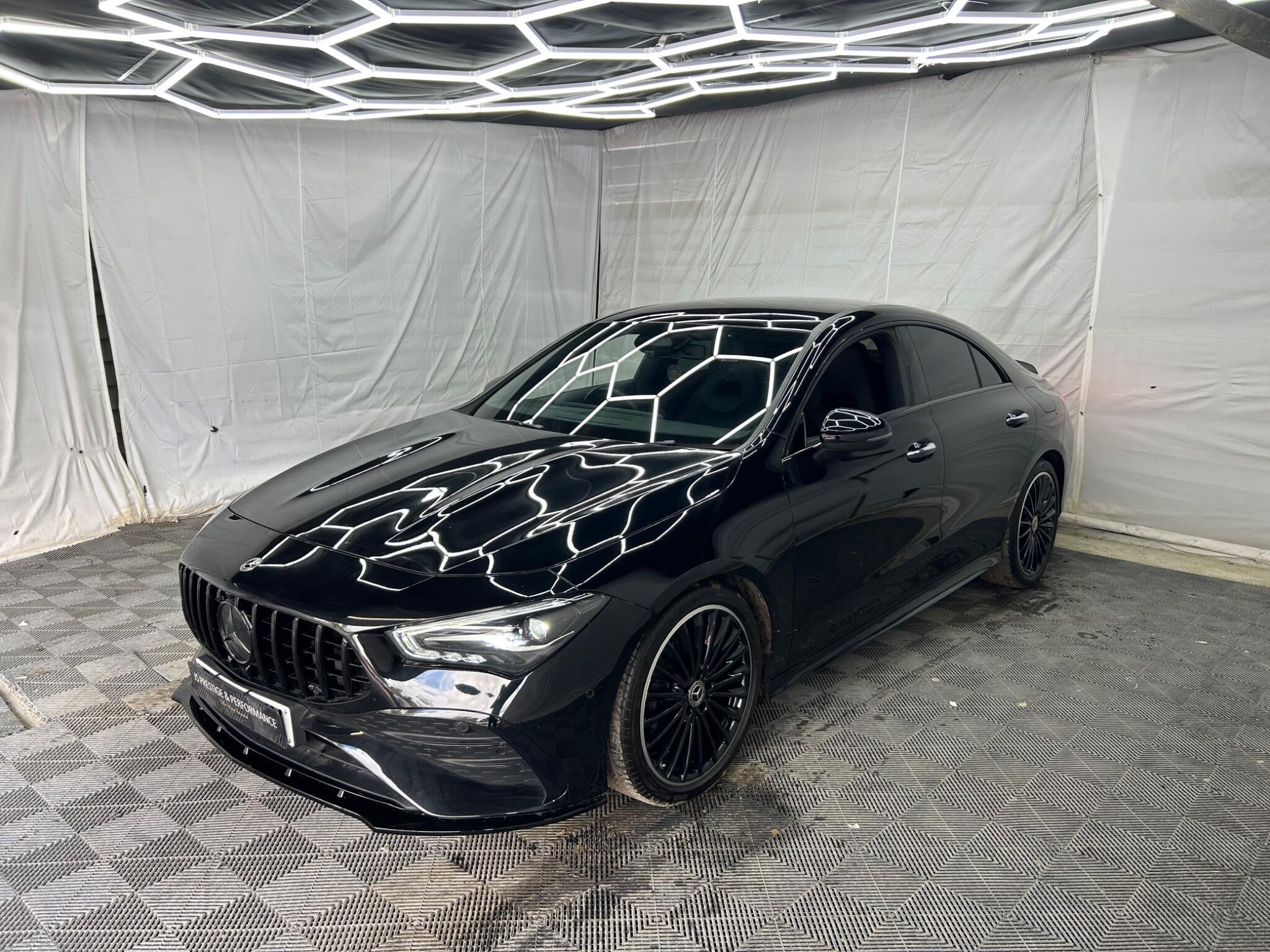 Mercedes-Benz Cla view 3
