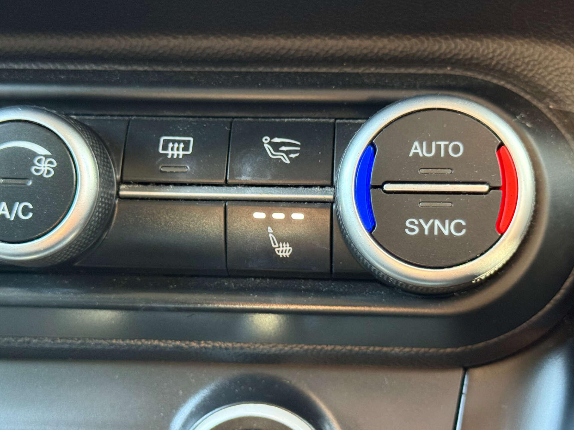 Alfa Romeo Stelvio view 62