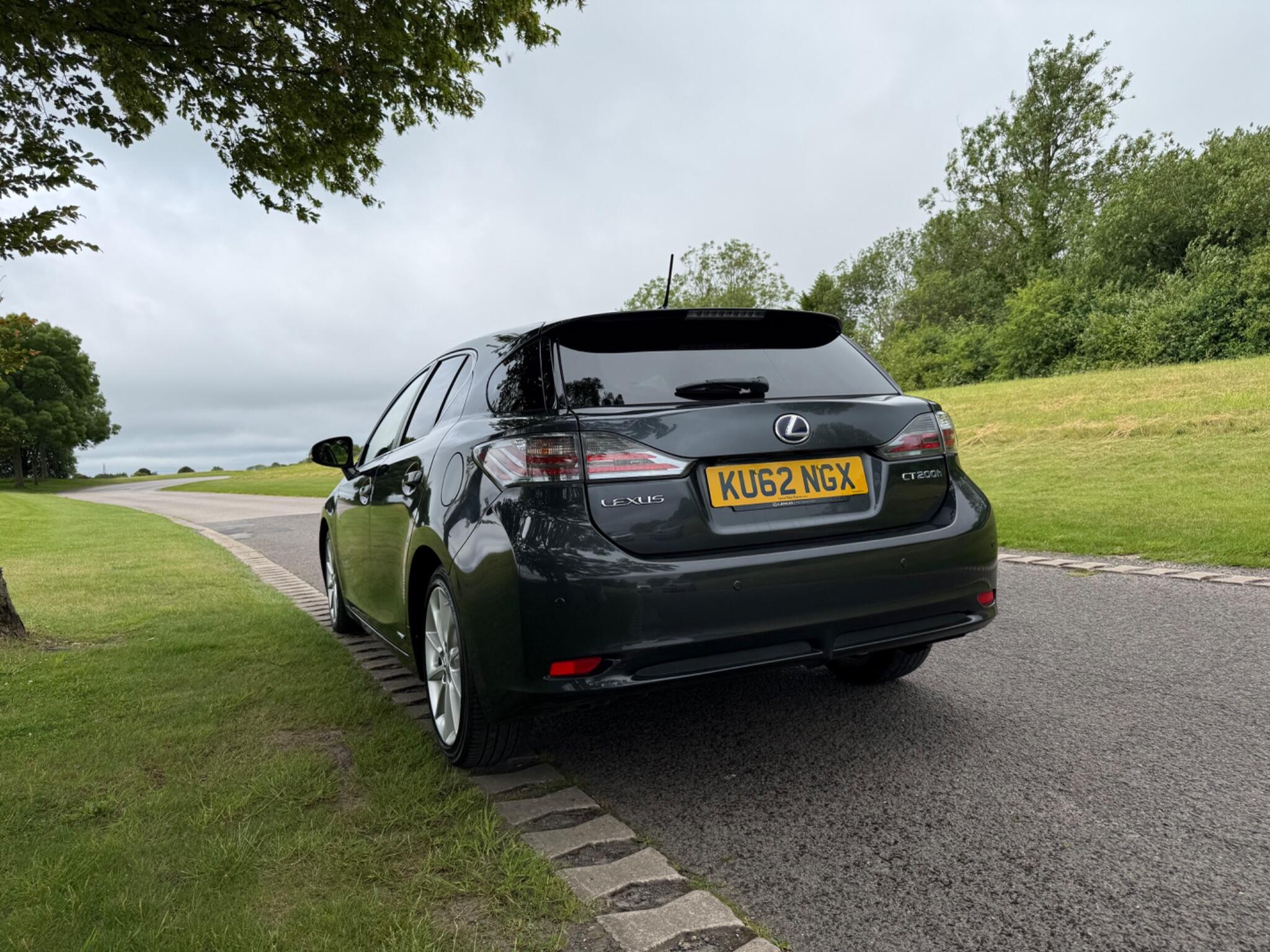 Lexus CT view 5