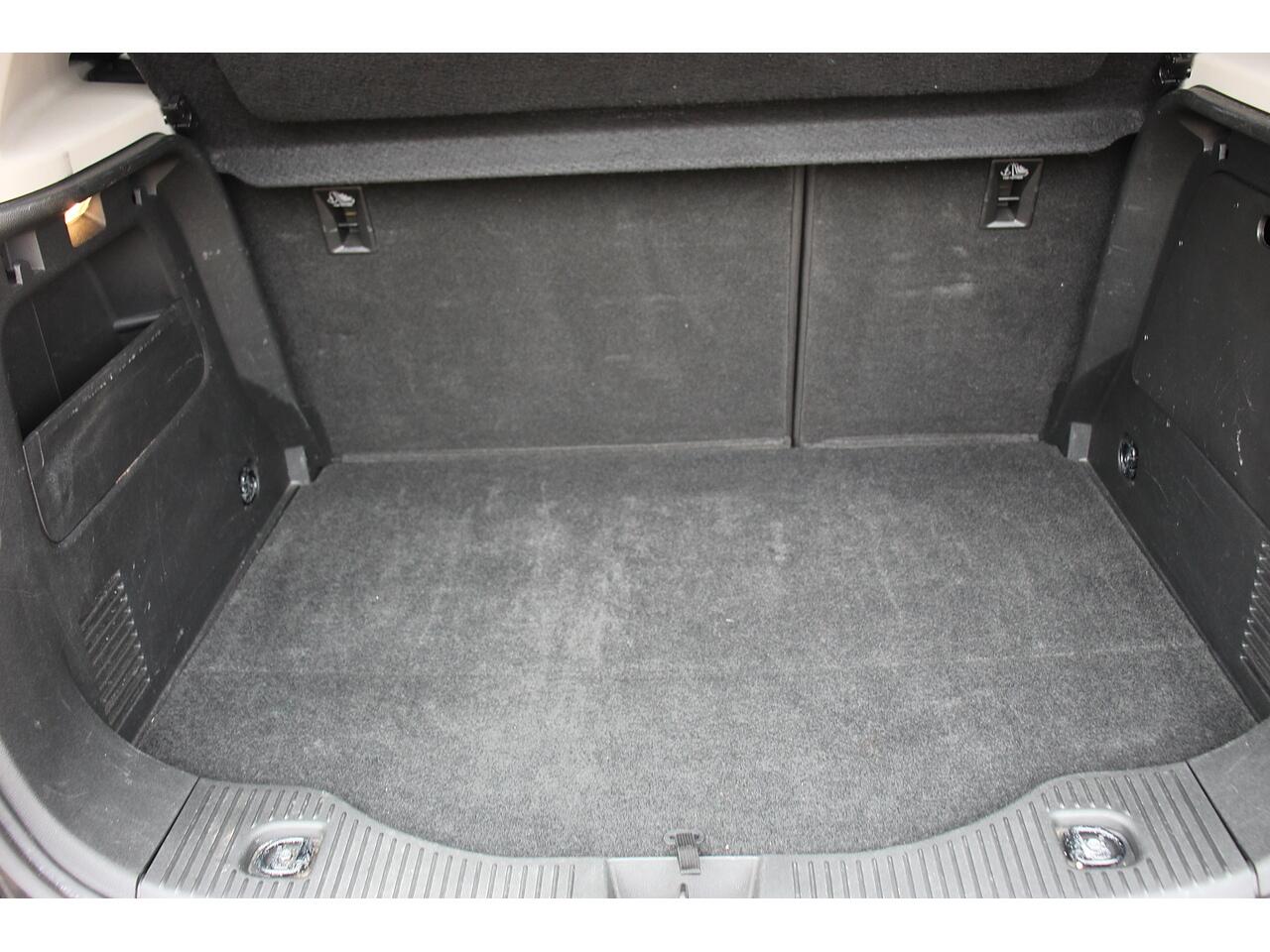 Vauxhall Mokka X view 39