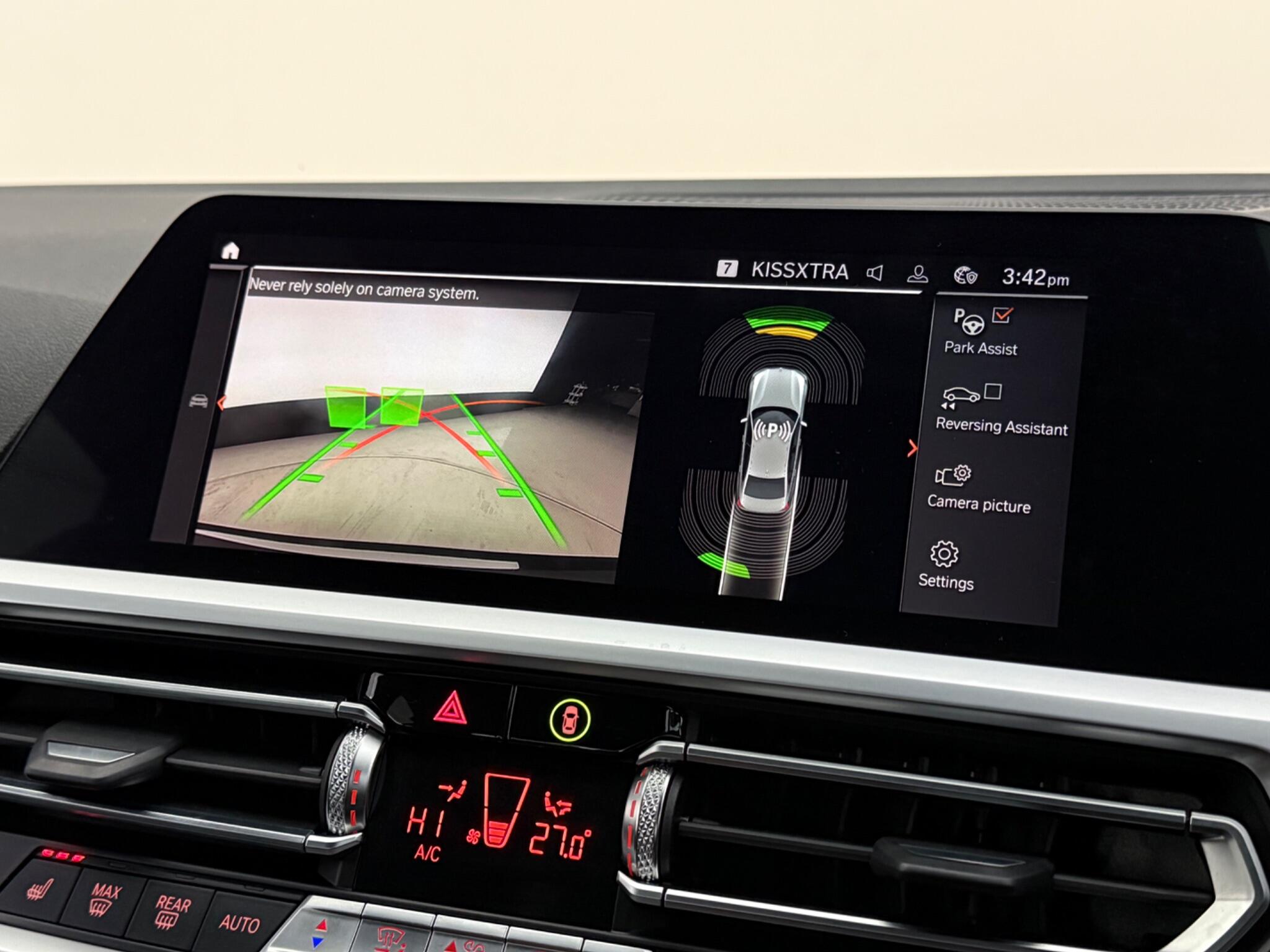 BMW 3 Series view 36