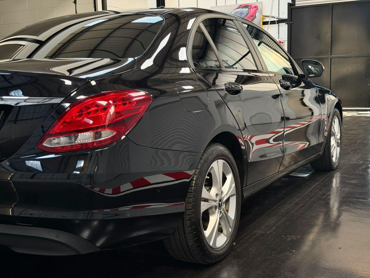 Mercedes-Benz C-Class view 18