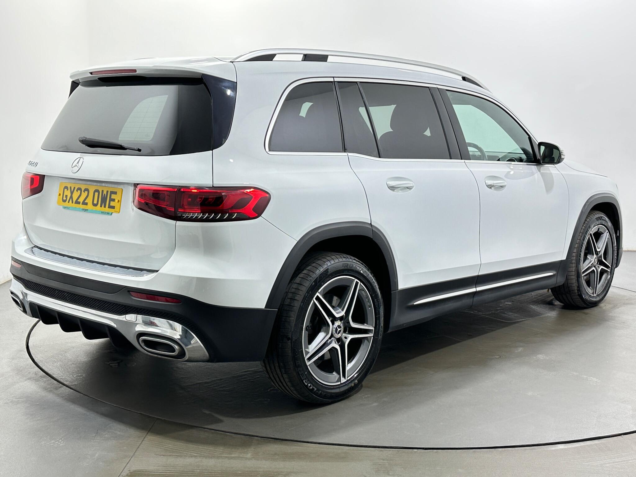 Mercedes-Benz GLB view 8