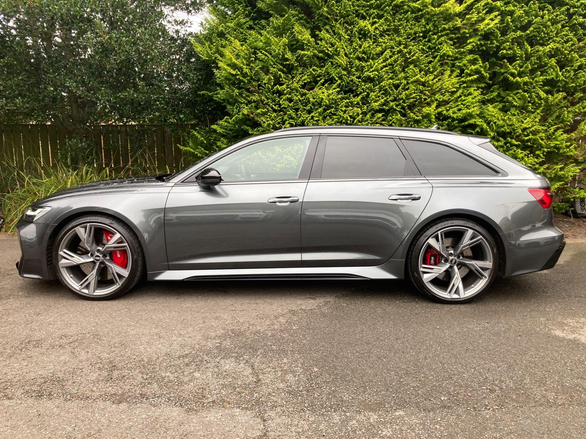 Audi RS6 view 8