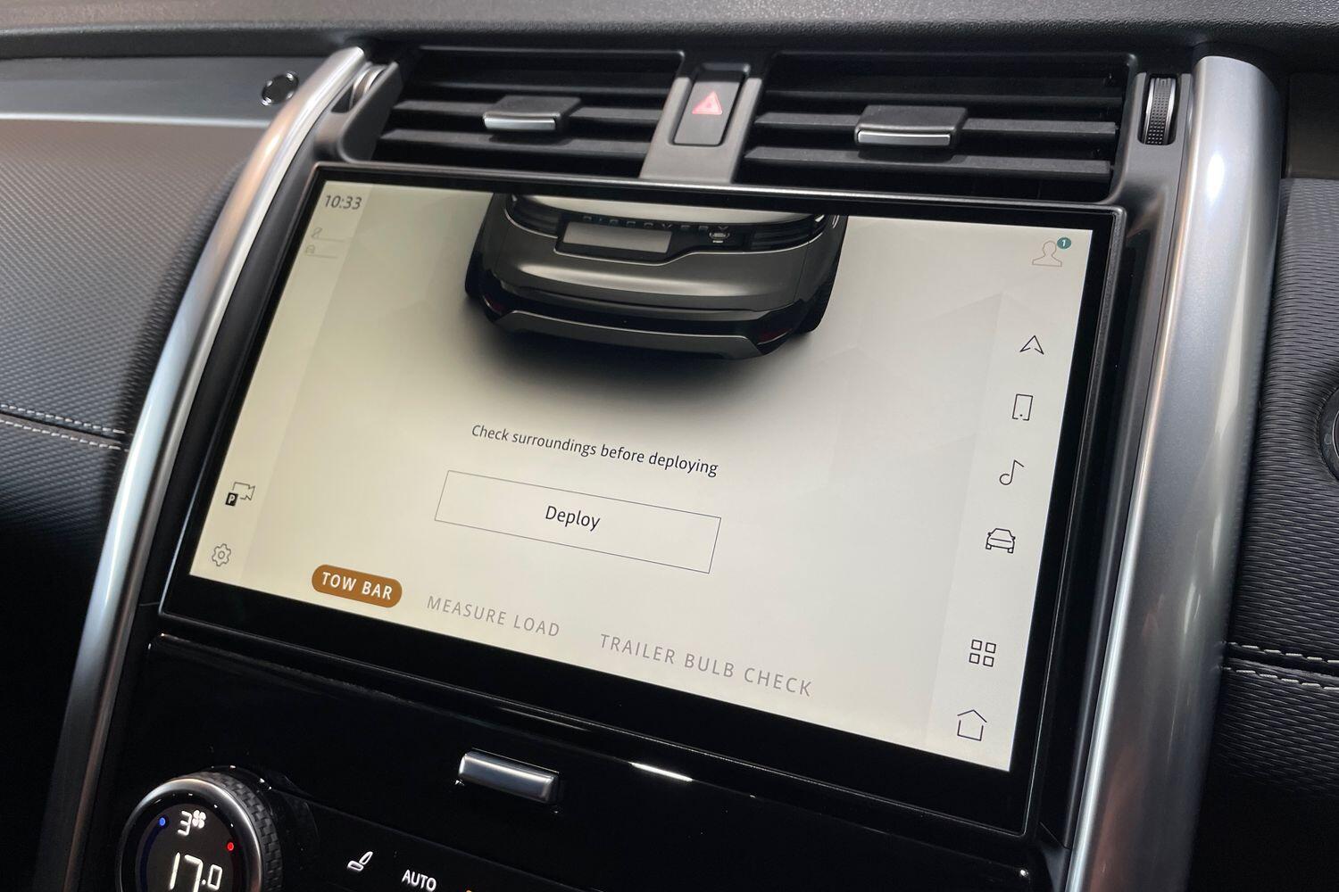 Land Rover Discovery view 30