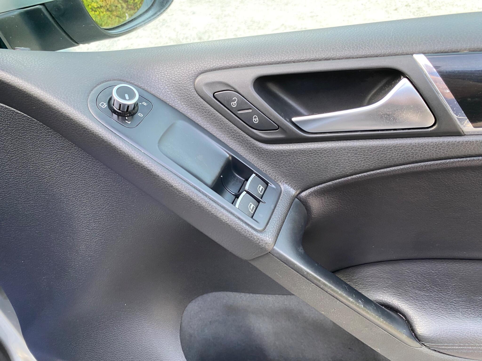 Volkswagen Golf view 30