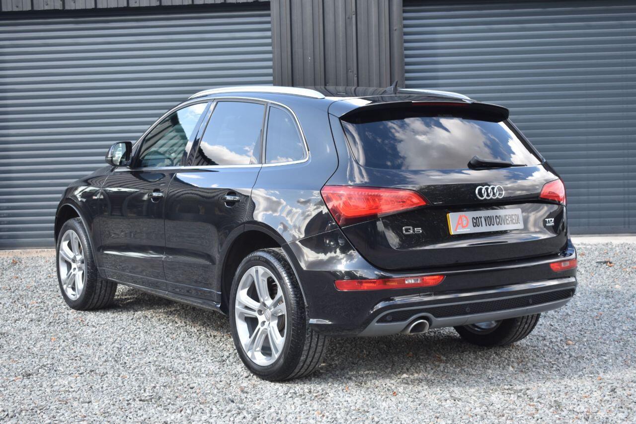 Audi Q5 view 3