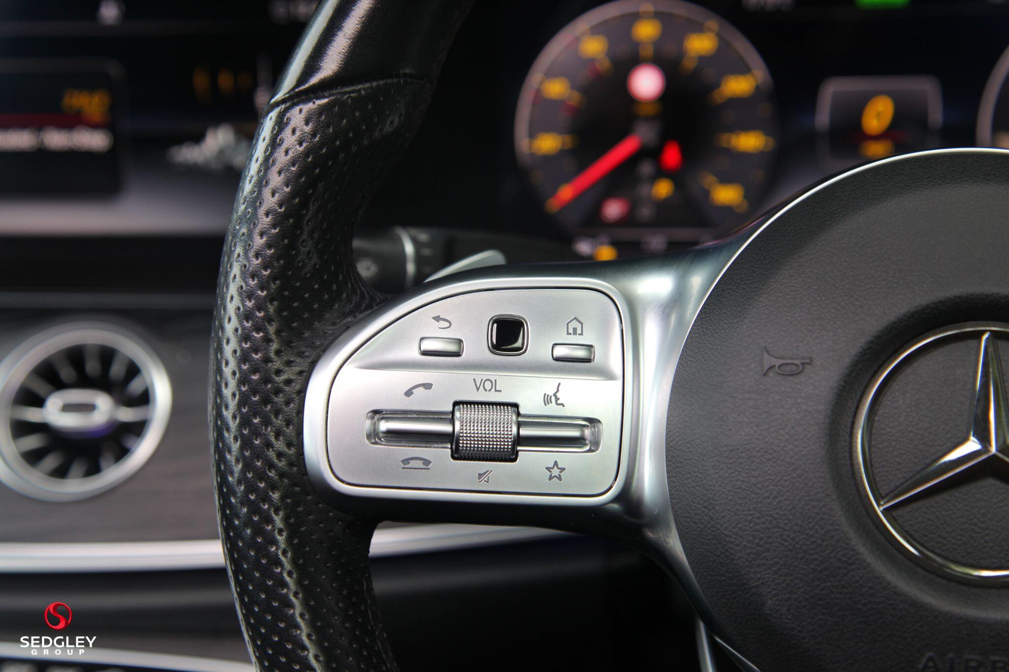 Mercedes-Benz E Class view 20