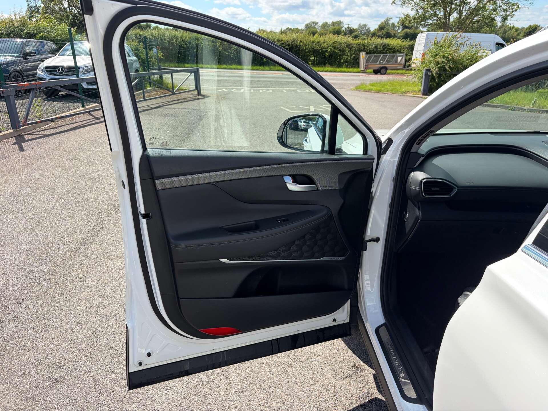 Hyundai Santa Fe view 14