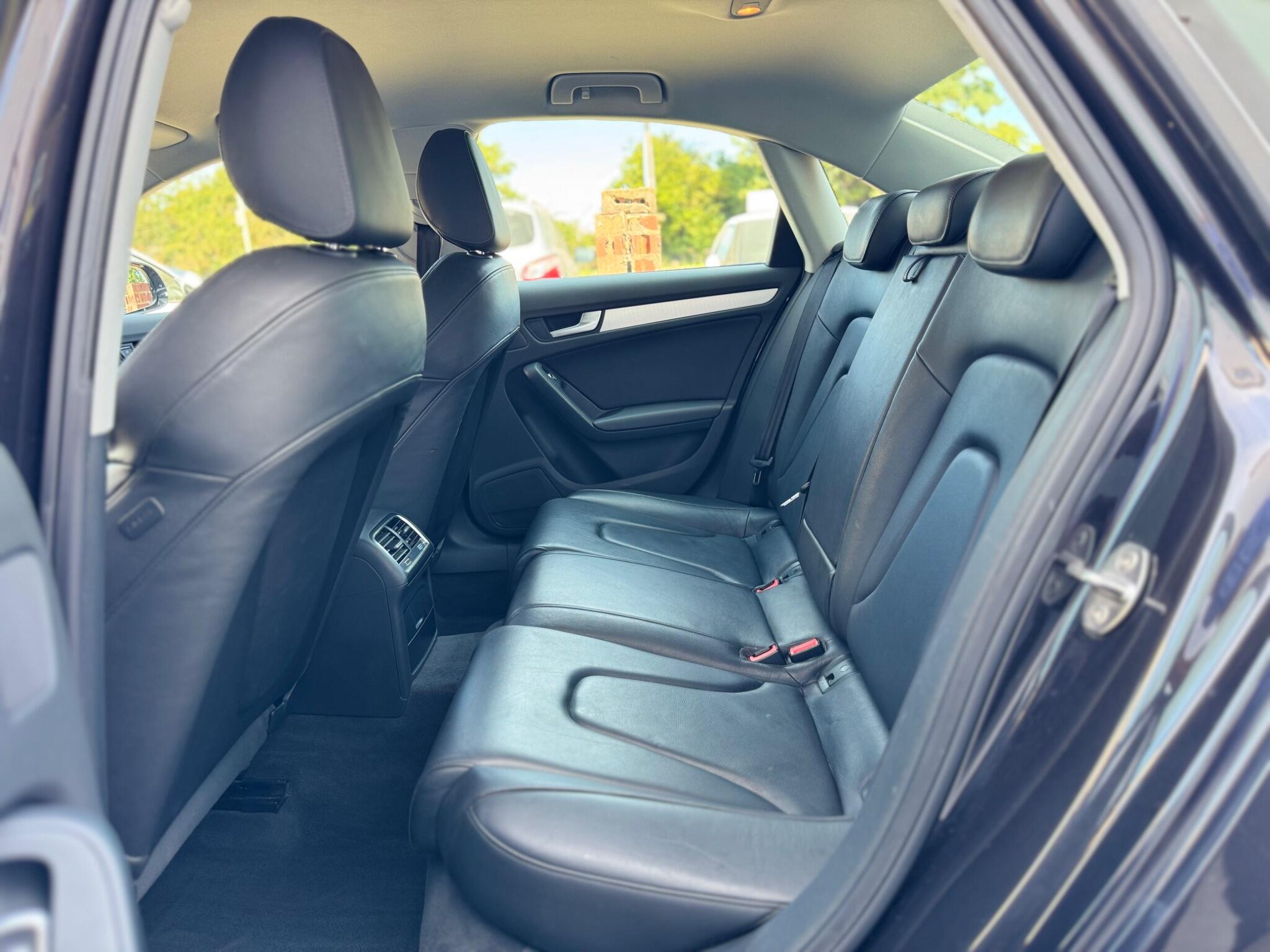 Audi A4 view 28