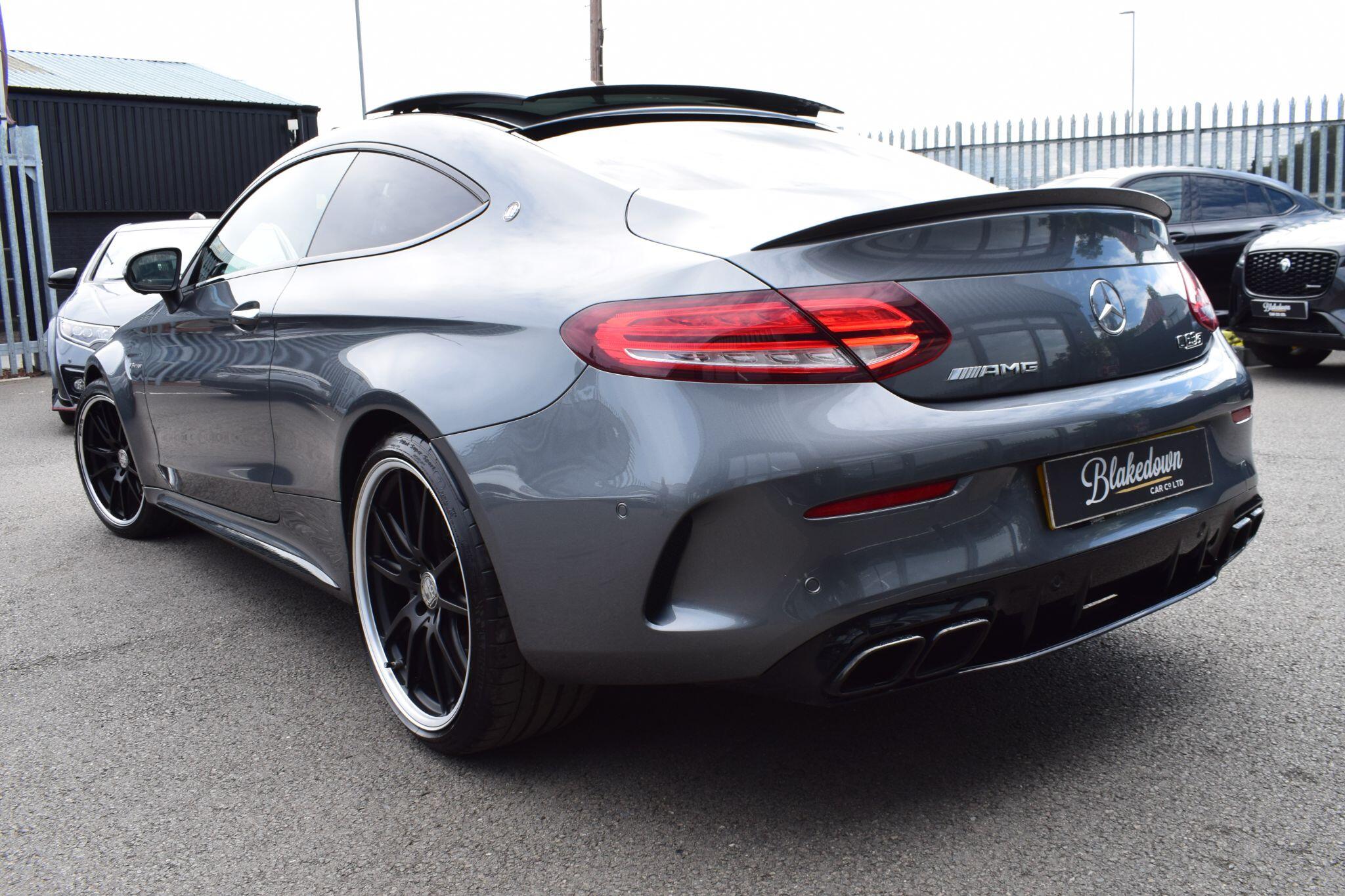 Mercedes-Benz C-Class view 5