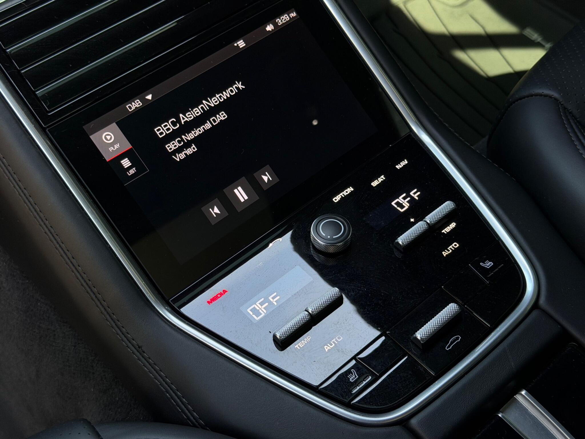 Porsche Panamera view 29