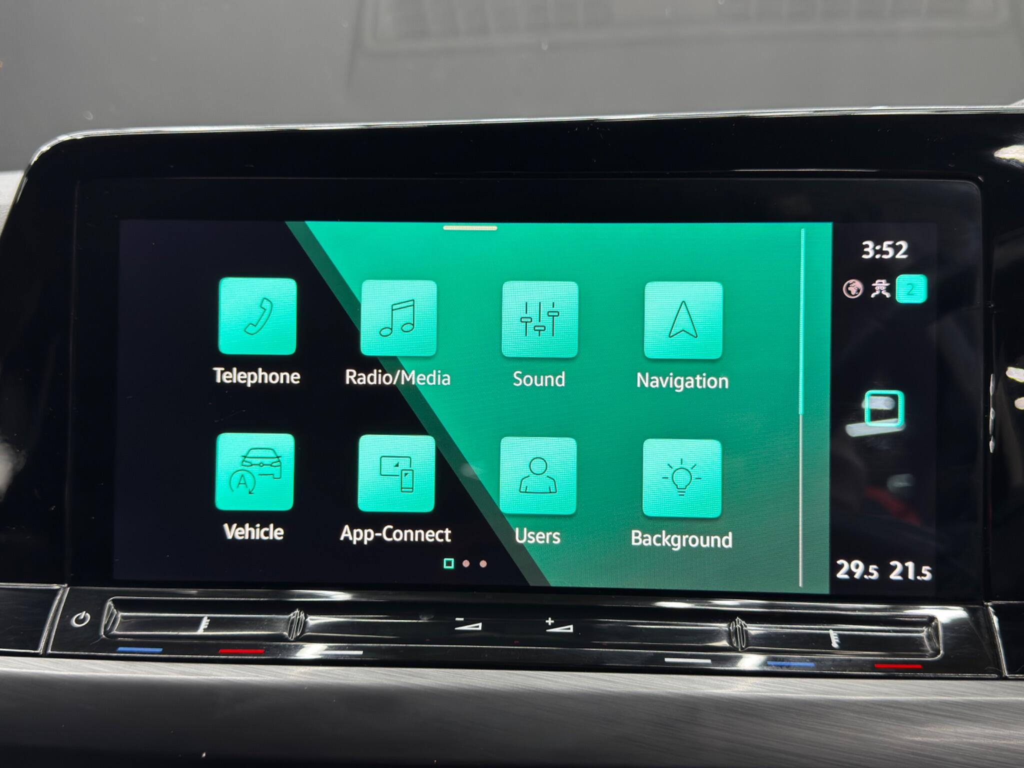 Volkswagen Golf view 32
