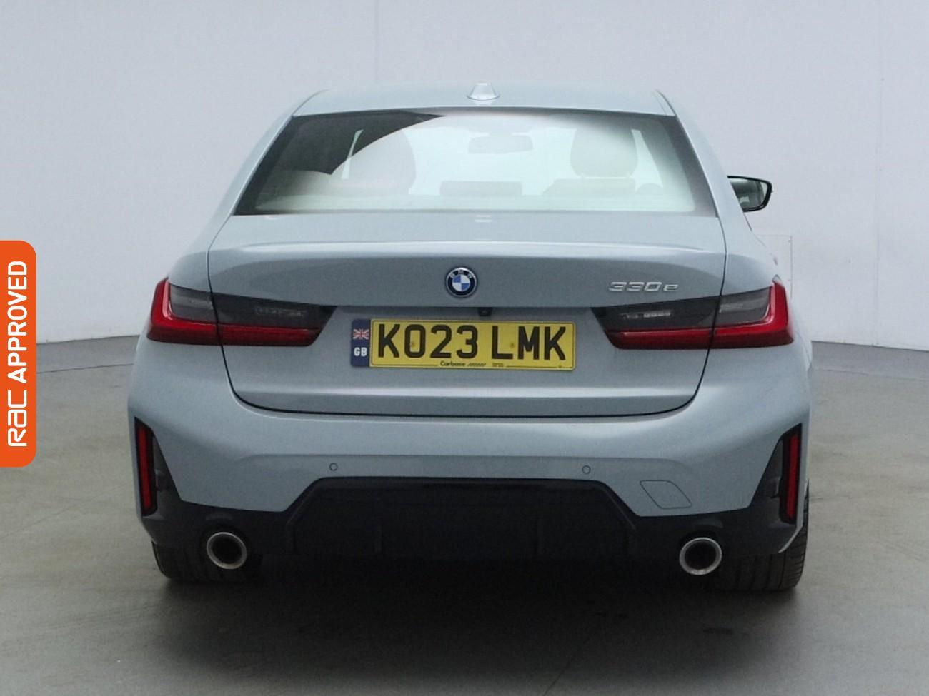 BMW 3 Series view 9
