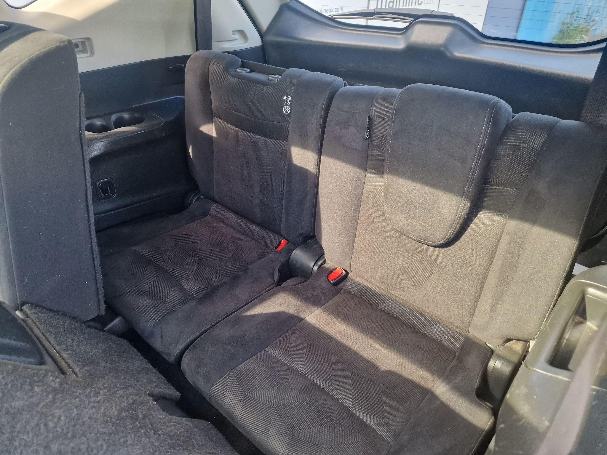 Nissan X-Trail view 25