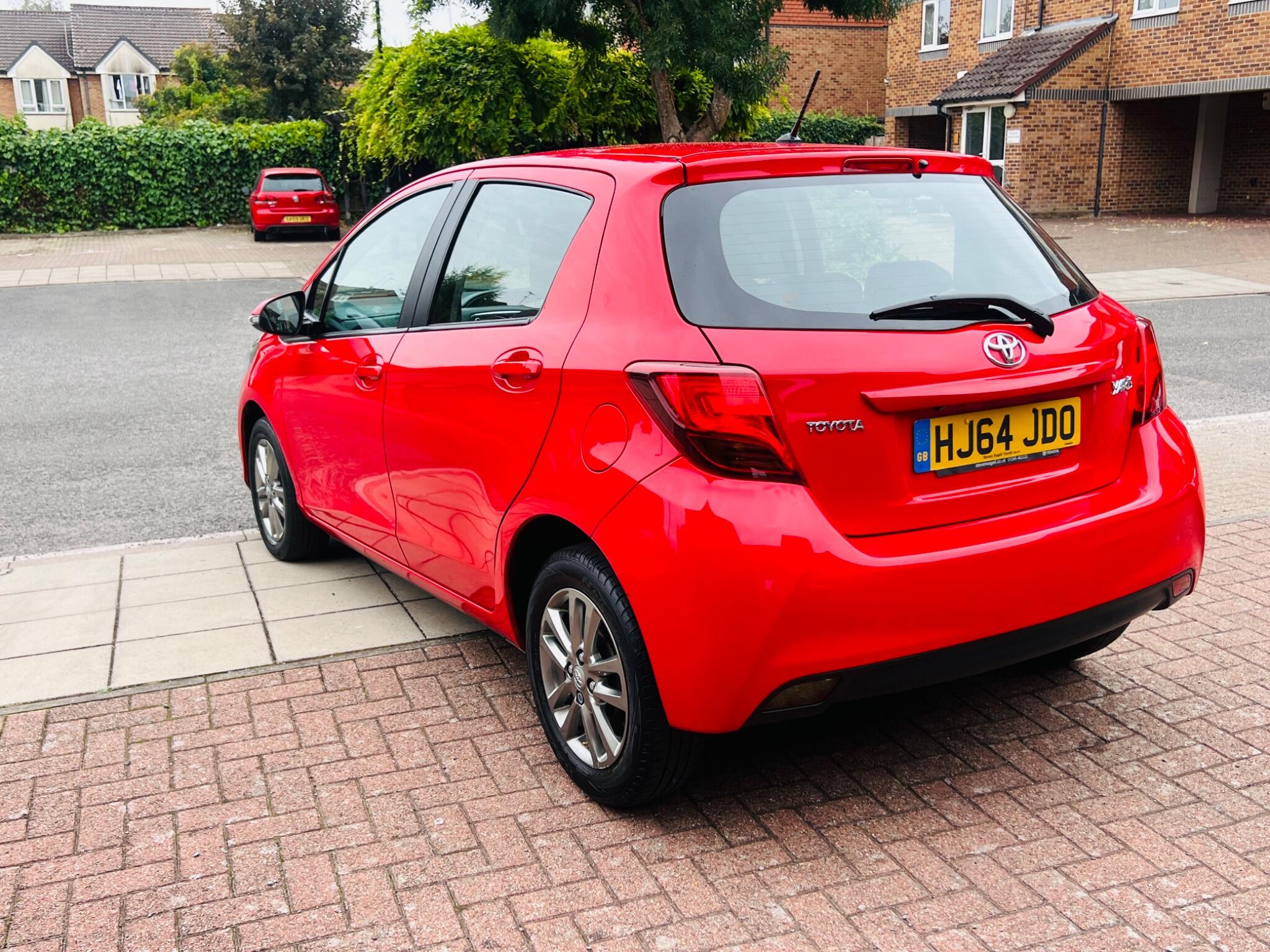 Toyota Yaris view 17