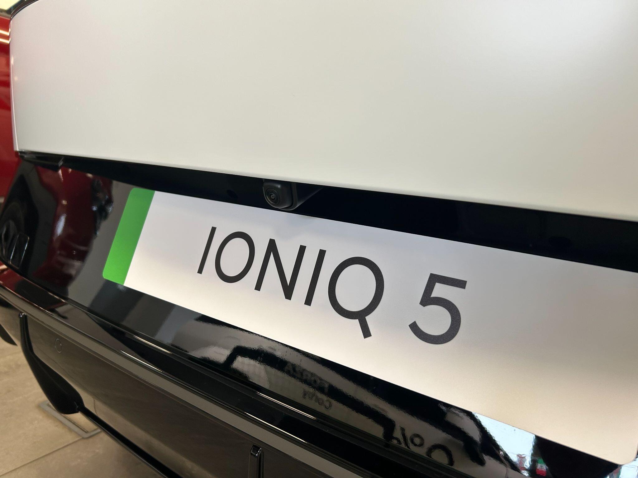 Hyundai Ioniq 5 view 11