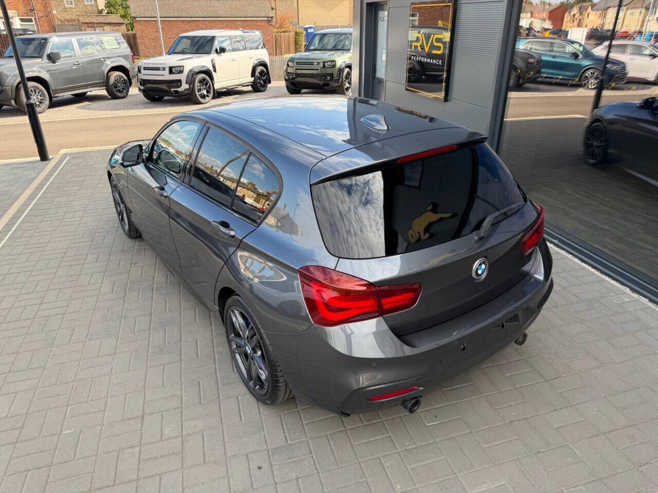 BMW 1 Series view 10