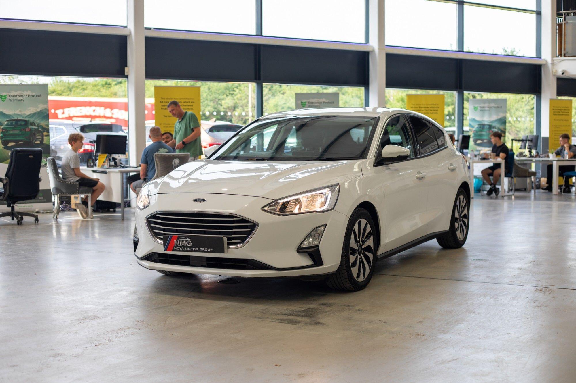 Ford Focus view 10