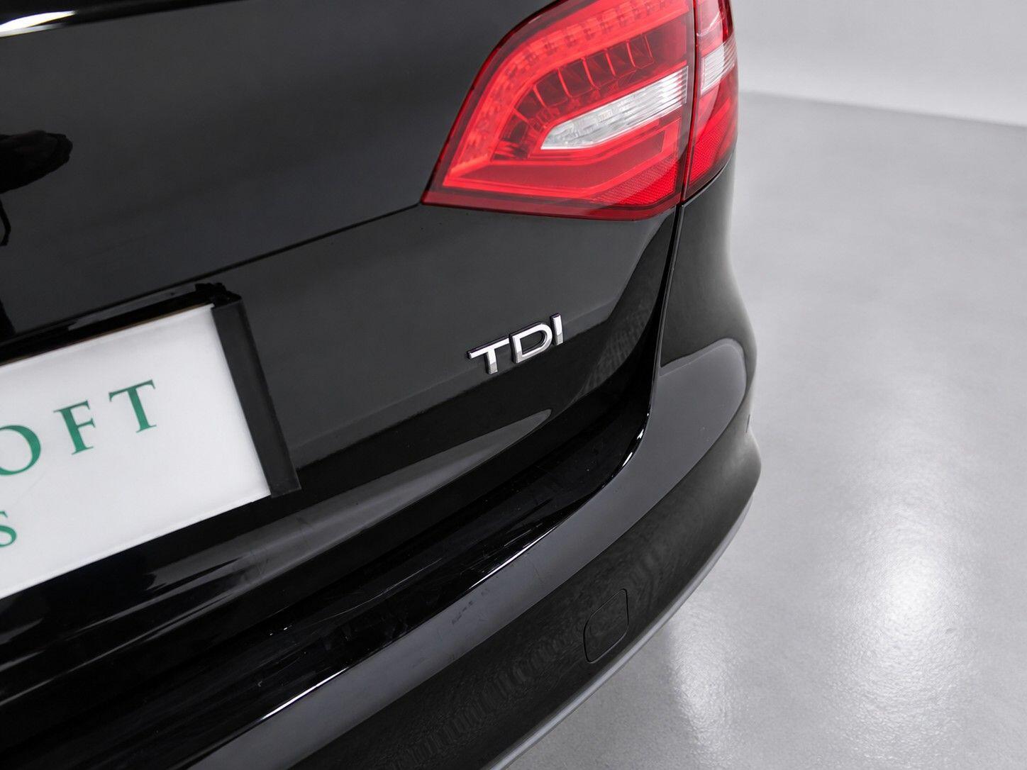 Audi A4 view 20