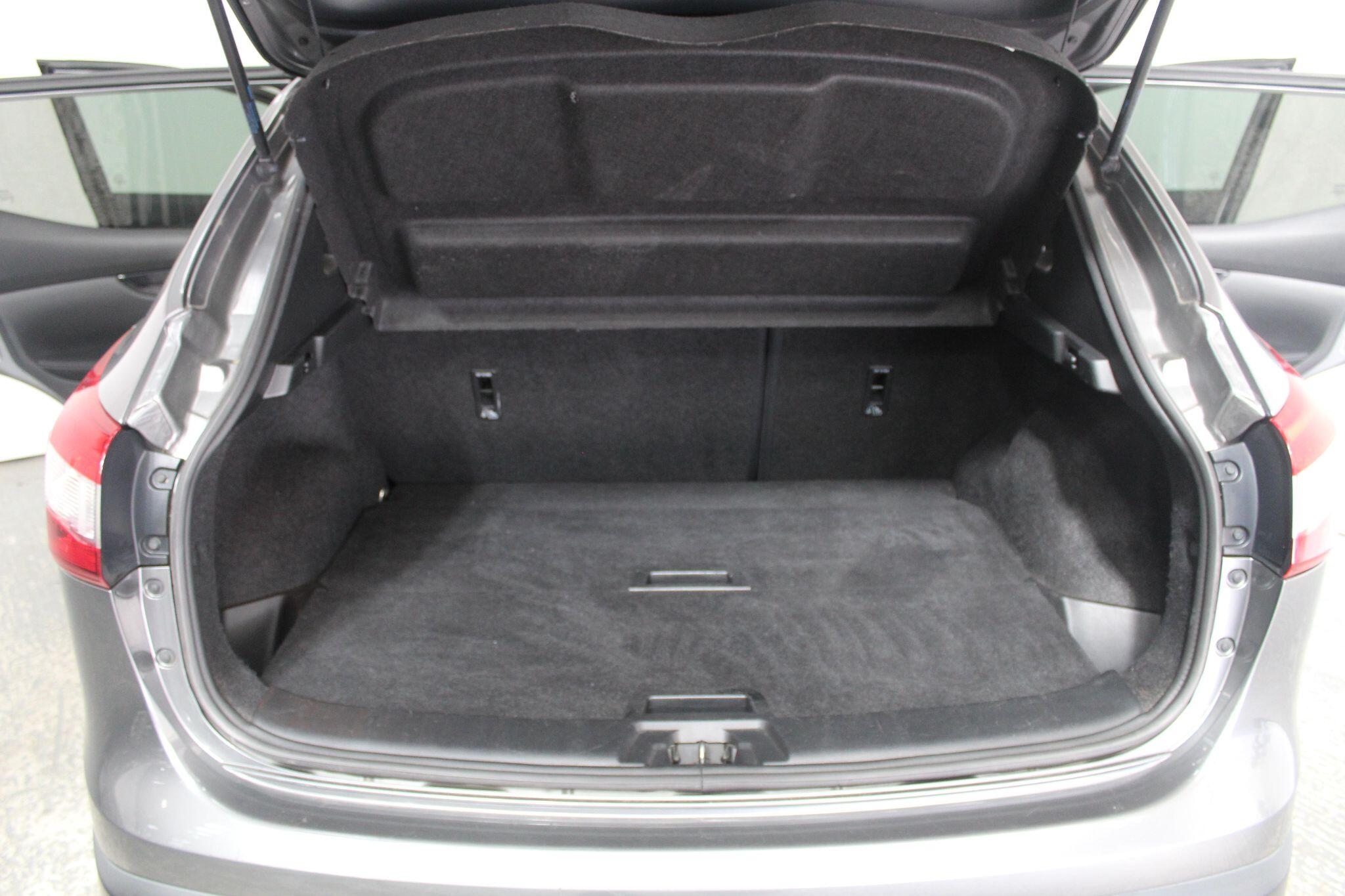 Nissan Qashqai view 25