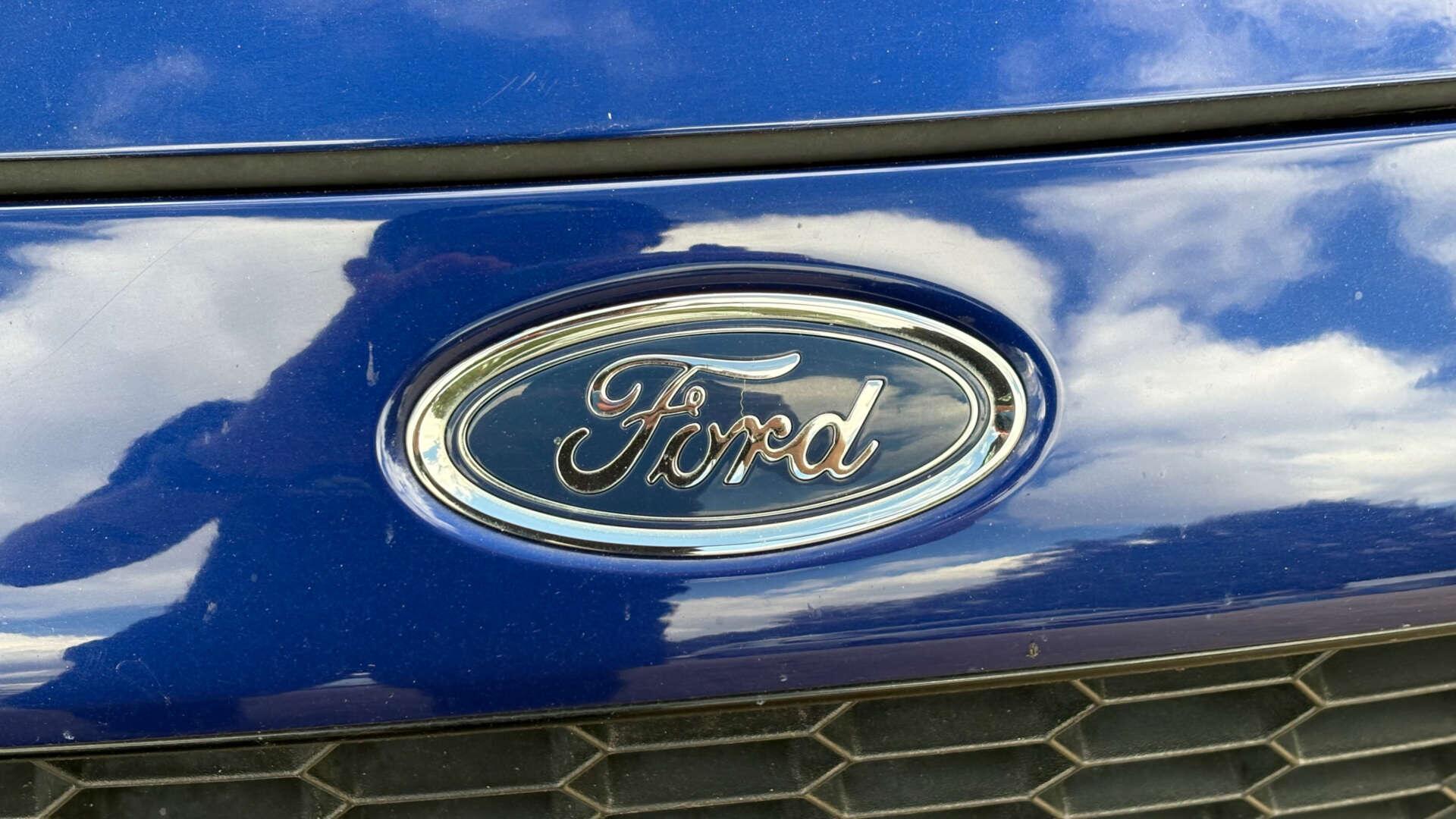 Ford Fiesta view 34