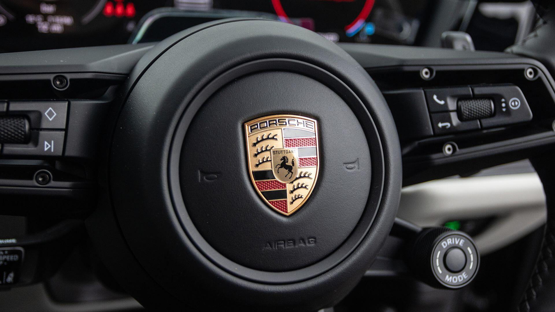 Porsche Cayenne view 28