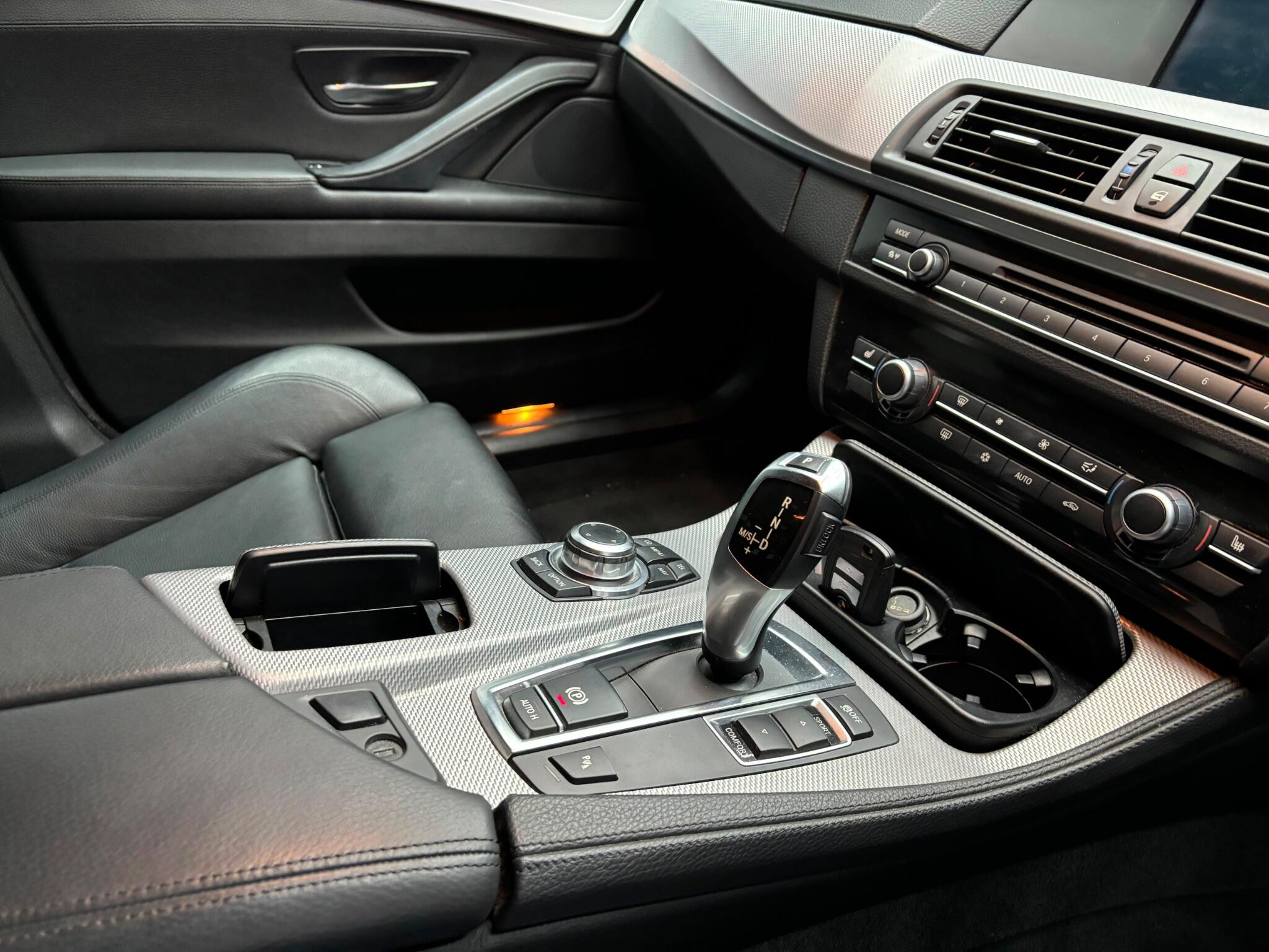 BMW 5 Series view 6