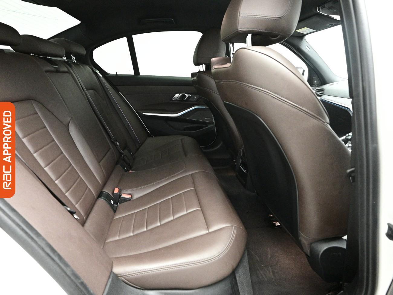 BMW 3 Series view 13