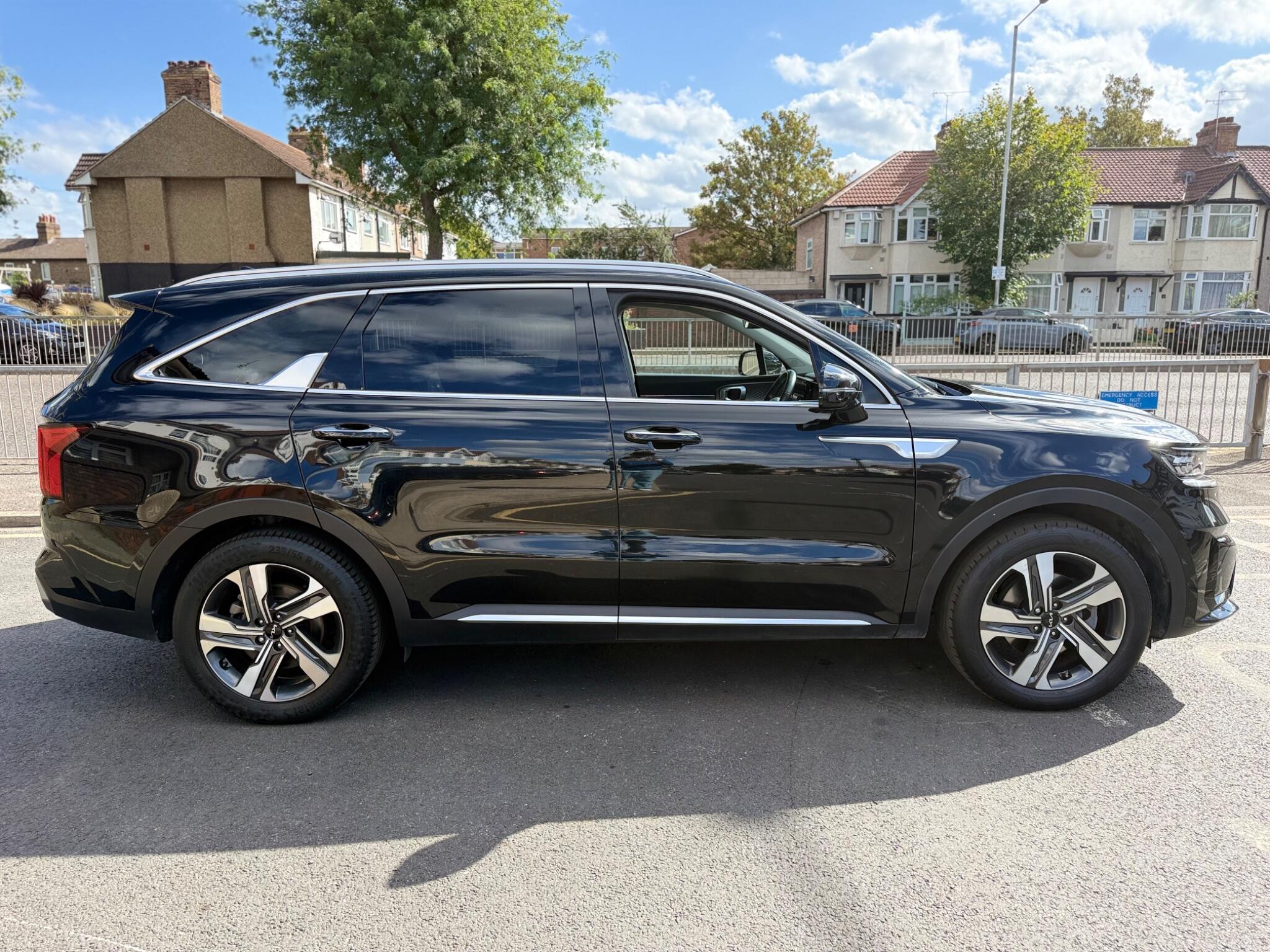 Kia Sorento view 9