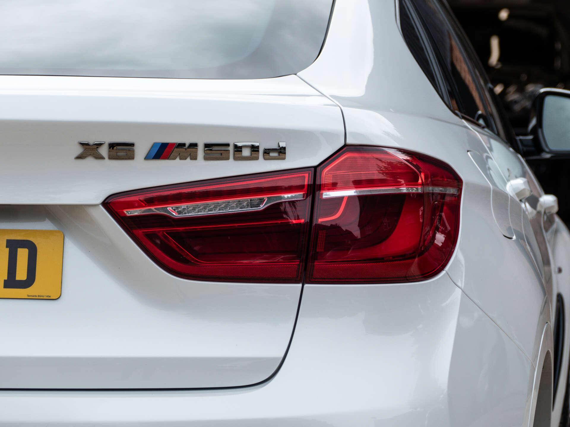 BMW X6 view 18