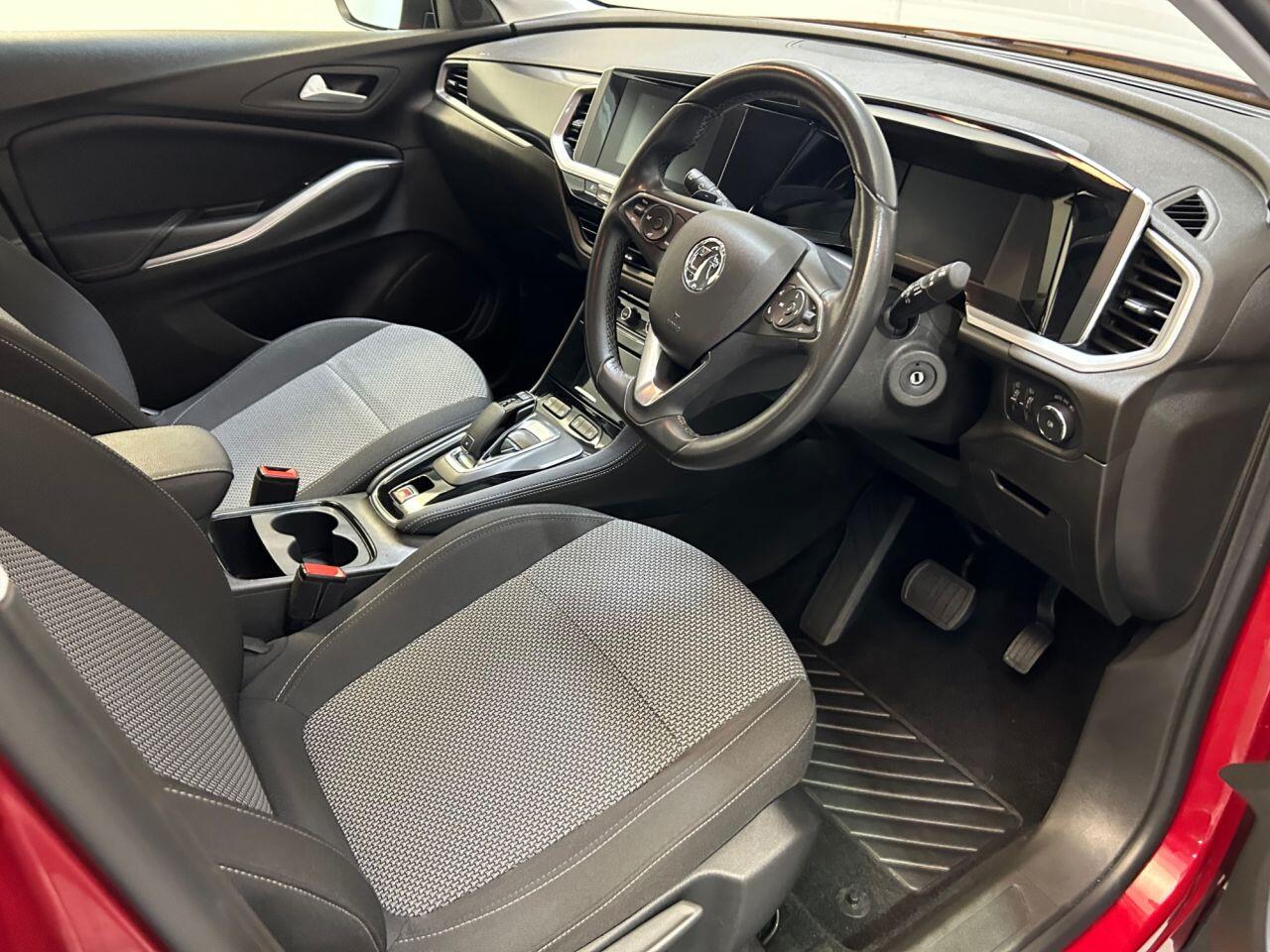 Vauxhall Grandland view 15