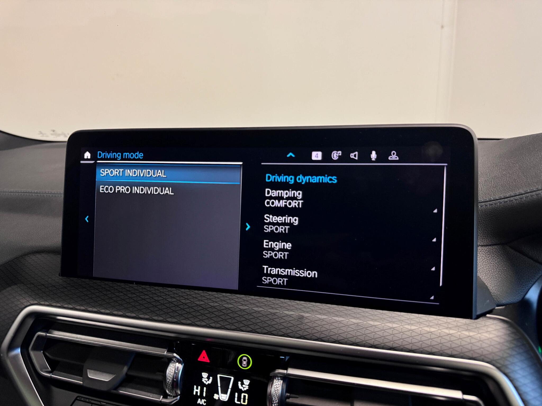 BMW X3 view 56
