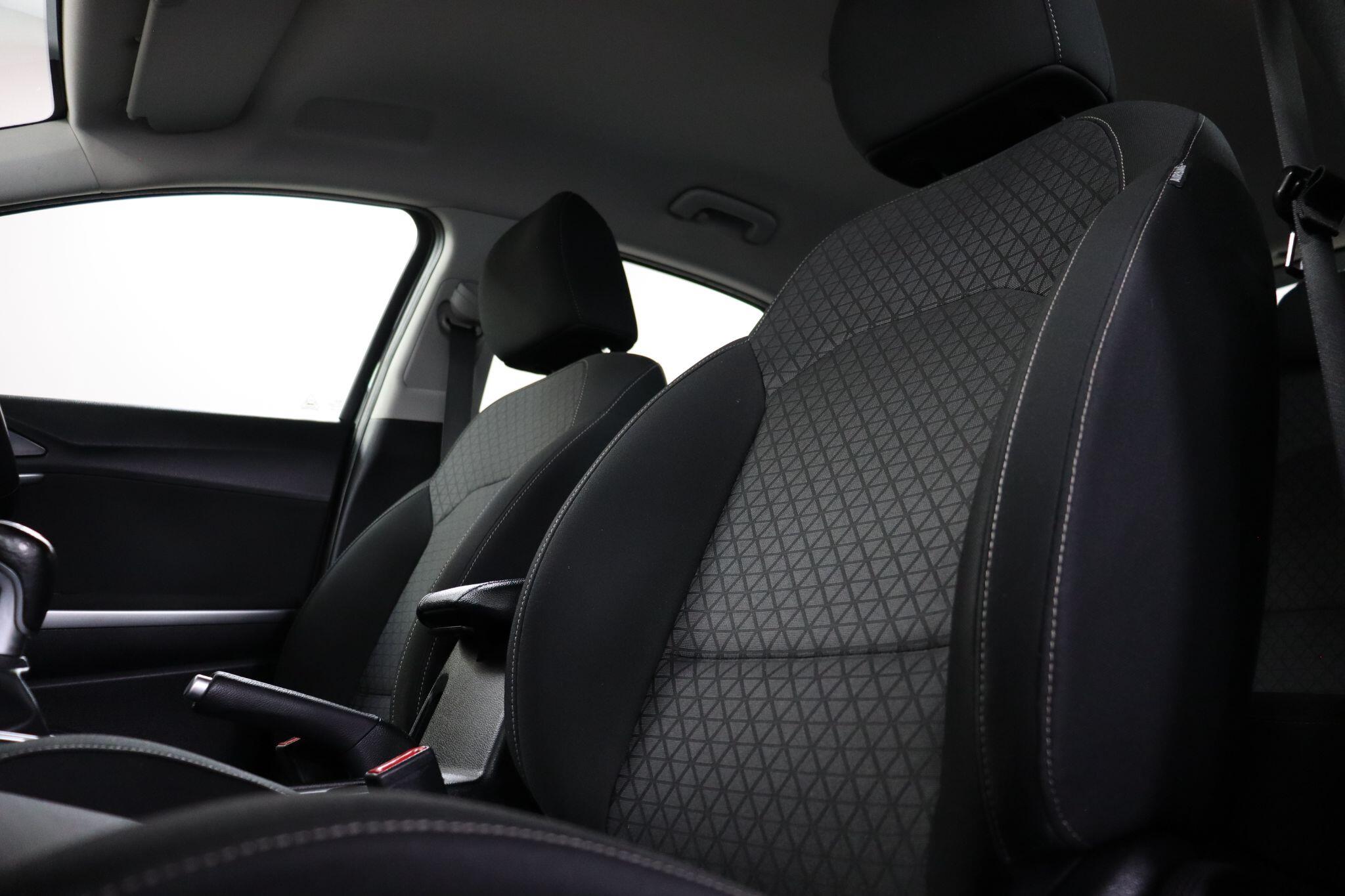 Kia Ceed view 35