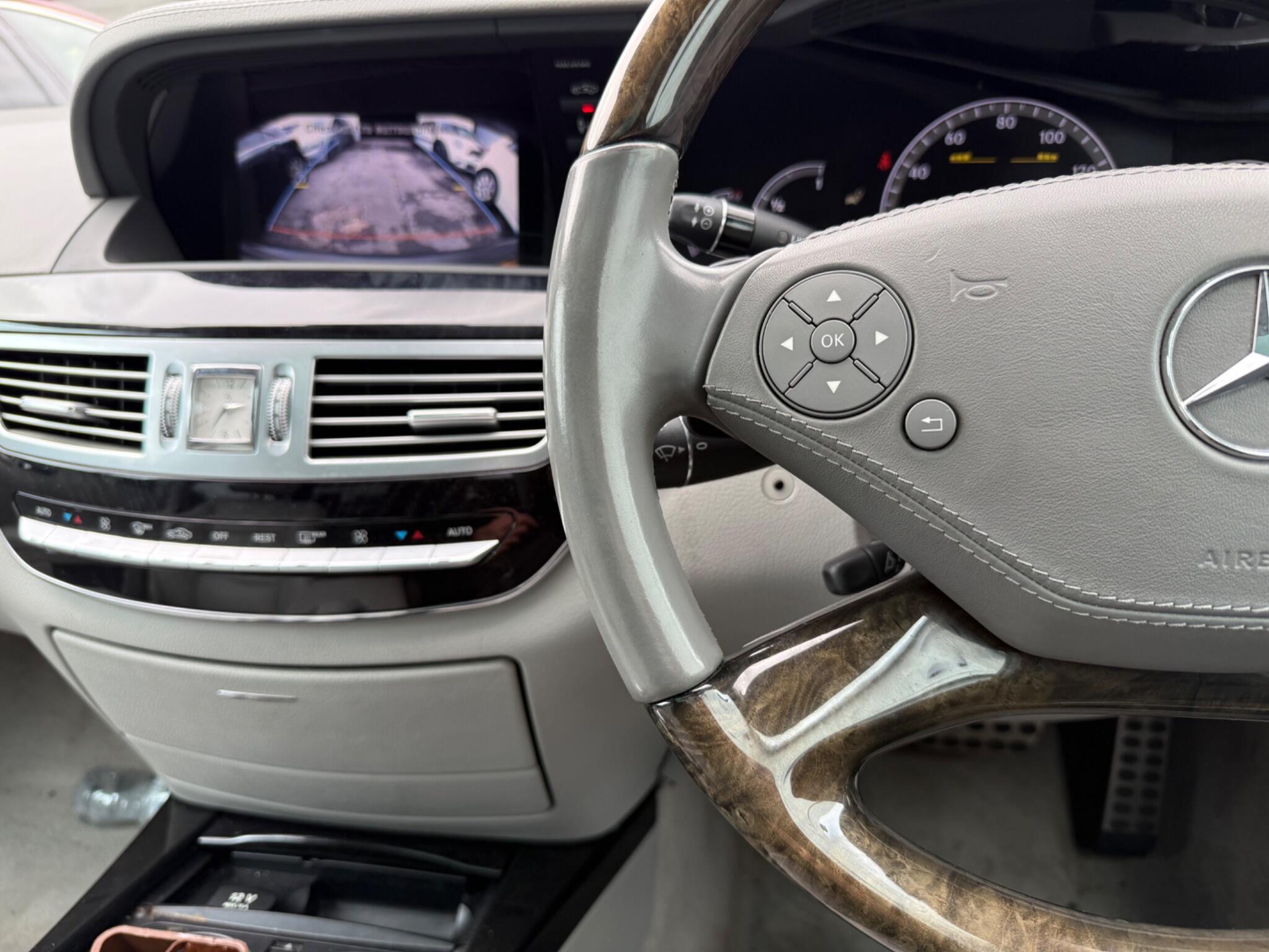 Mercedes-Benz S Class view 11