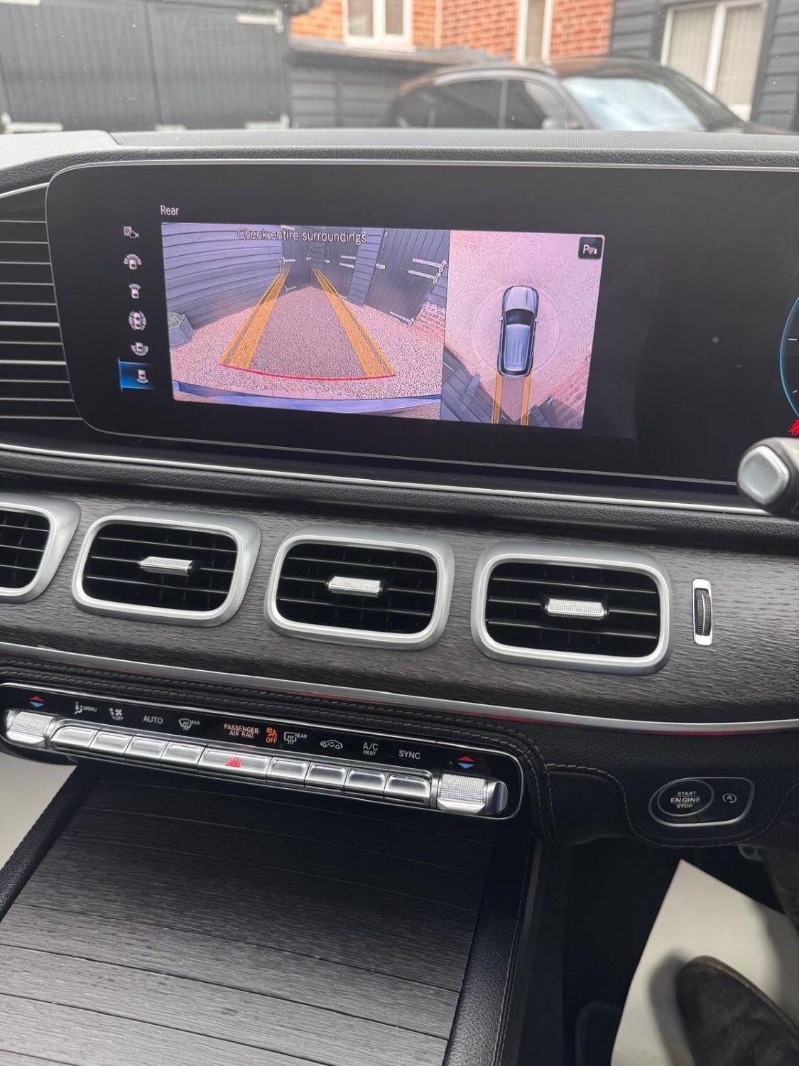 Mercedes-Benz Gle view 15