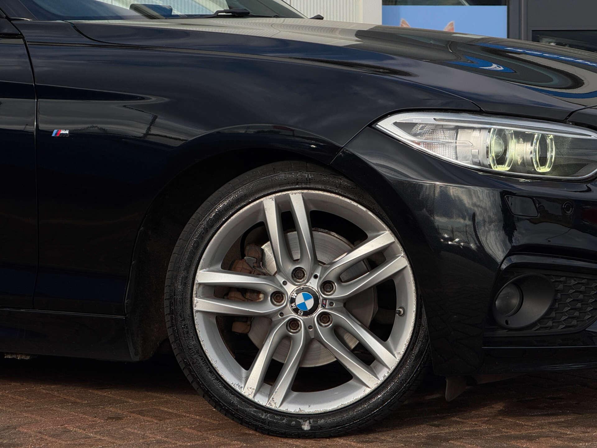 BMW 2 Series view 23