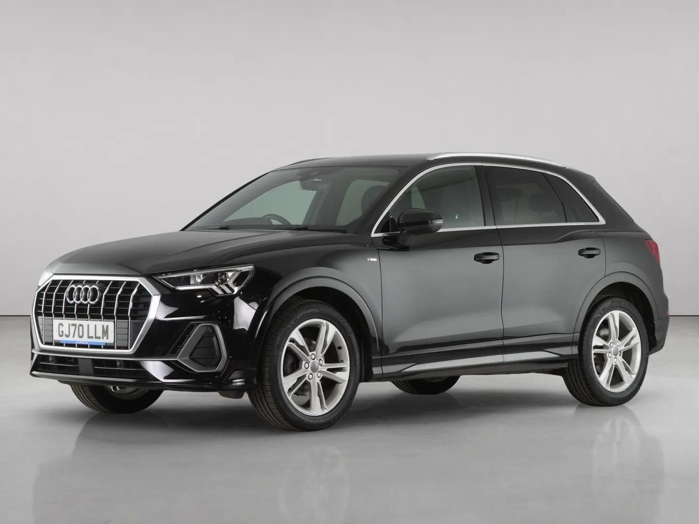 Audi Q3 view 2
