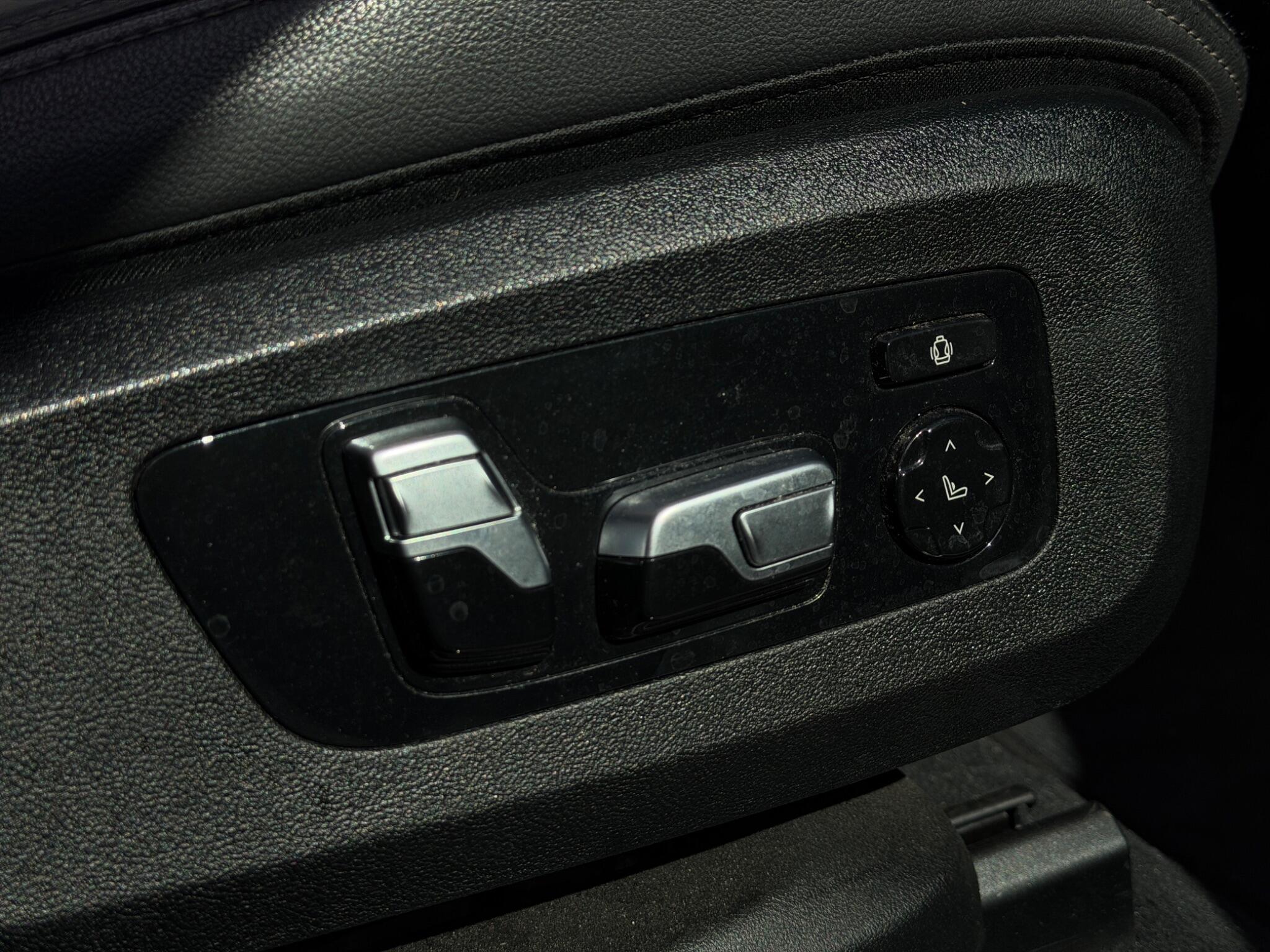 BMW X6 view 13