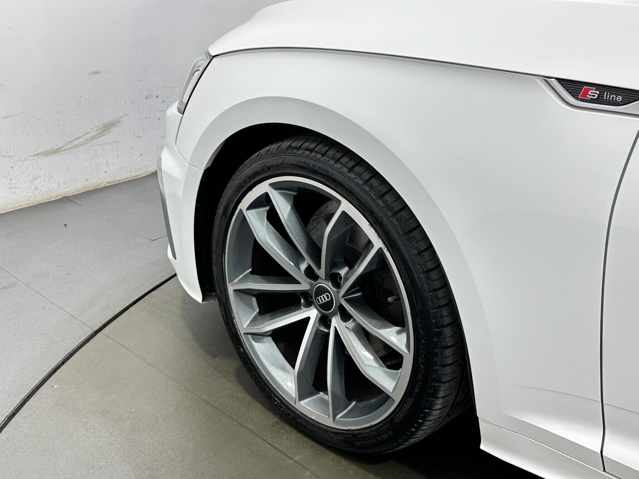 Audi A5 view 44