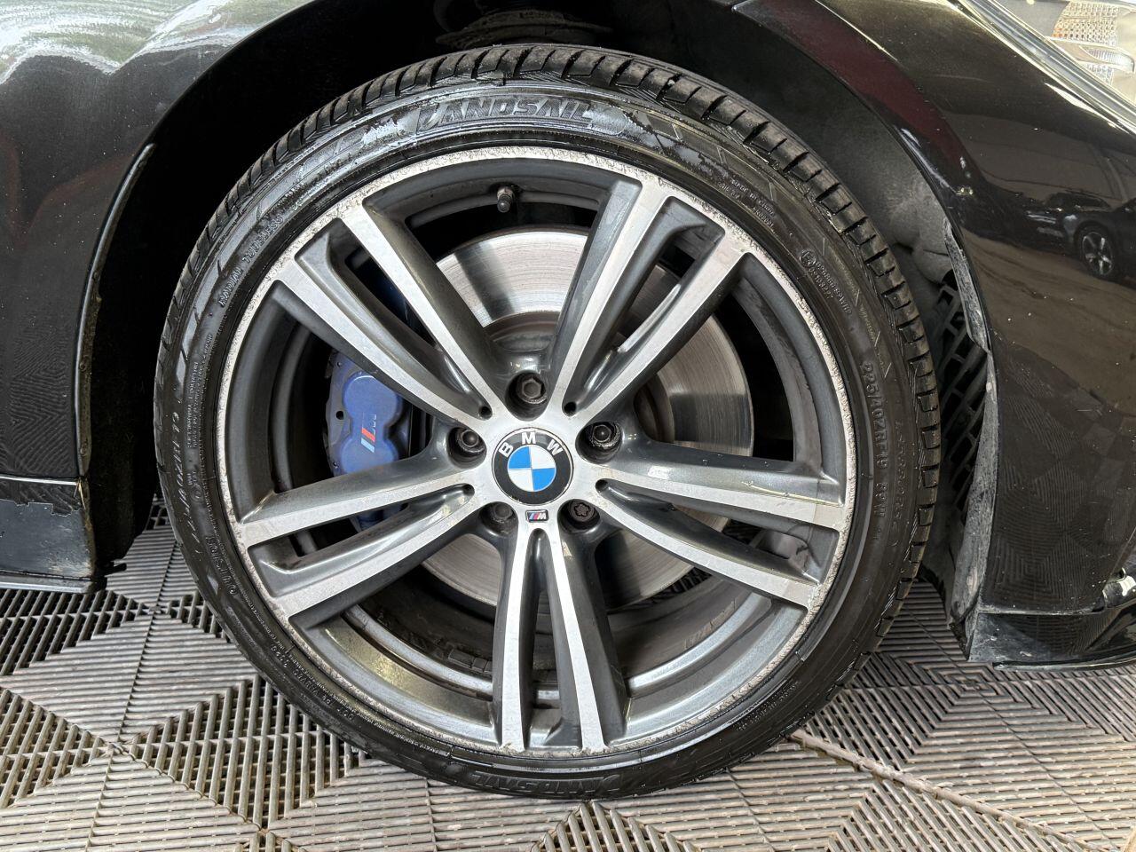BMW 4 Series view 18