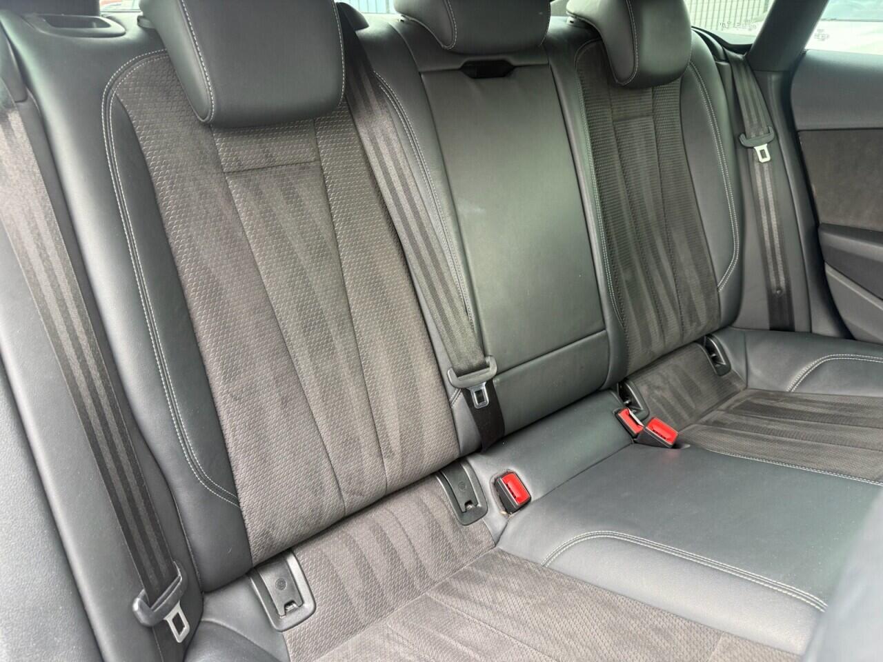 Audi A5 view 24