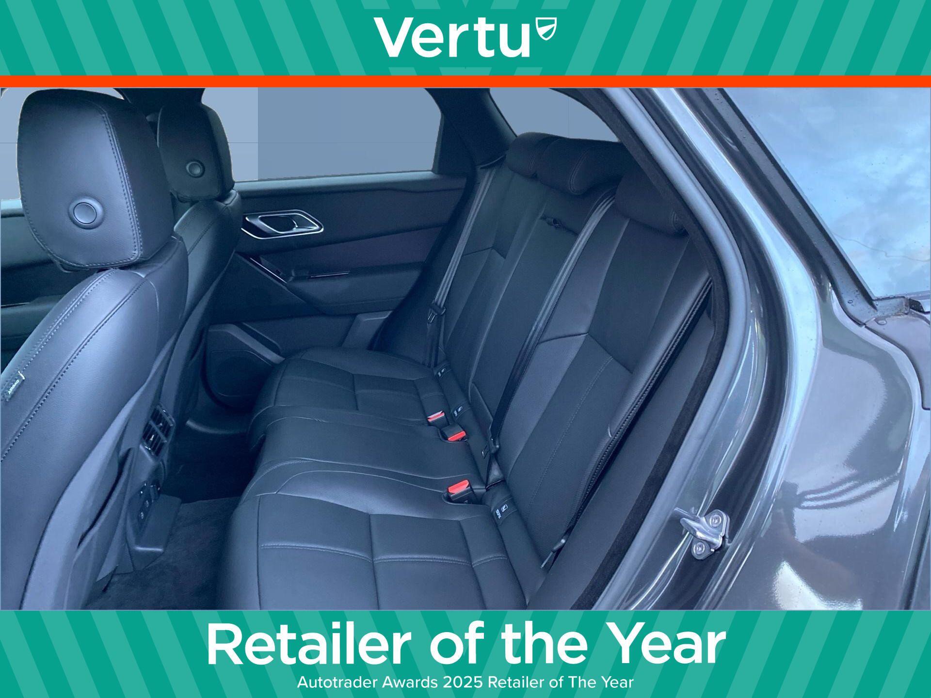 Land Rover Range Rover Velar view 4